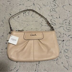 Coach Light Tan Leather Shoulder Bag